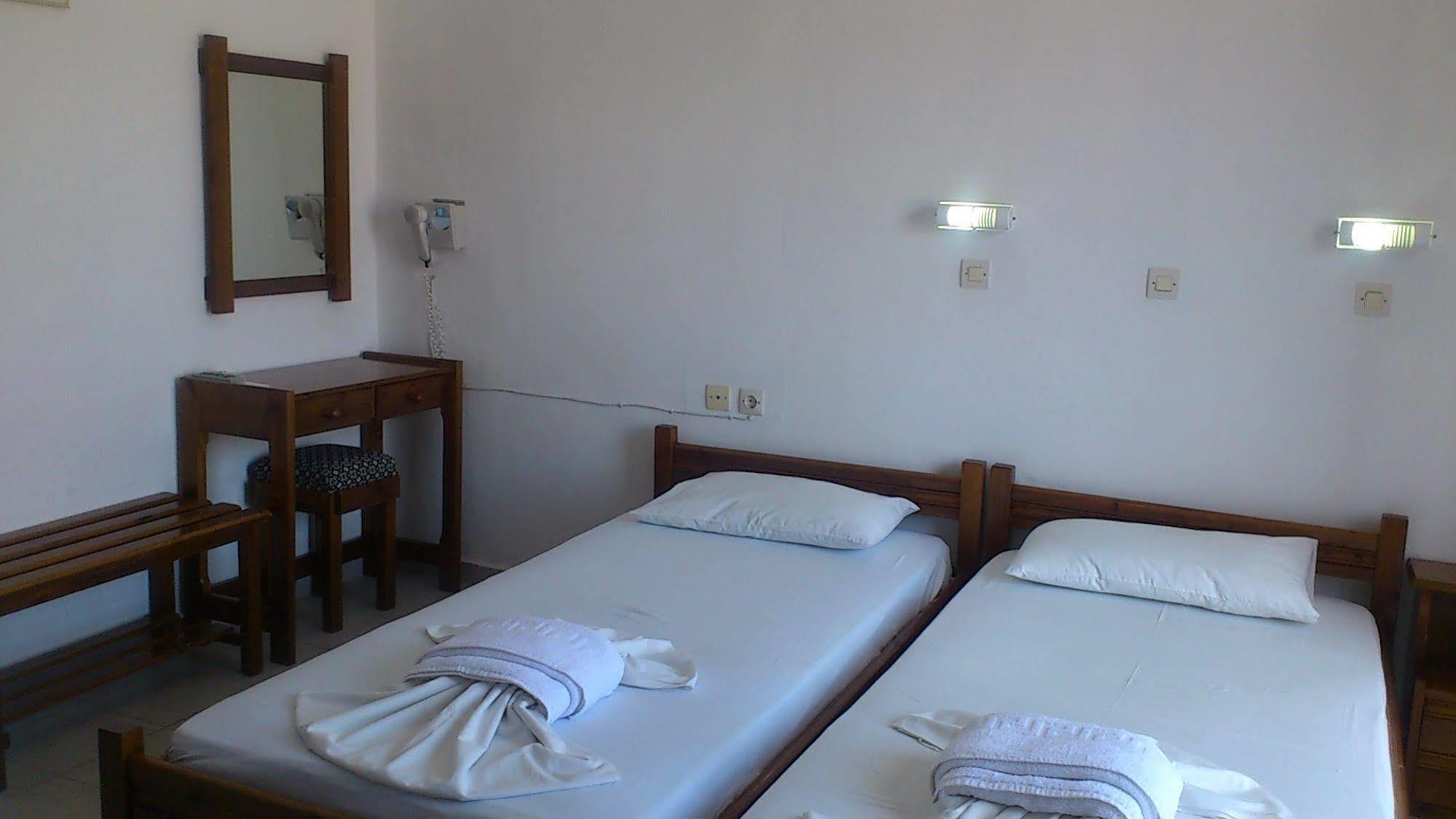 Hotel Rodon สกาลา ภายนอก รูปภาพ
